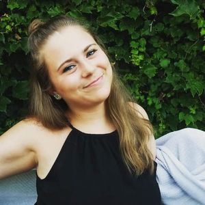 Meet your Posher, Jennifer